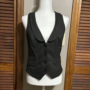 Maurices Gray Sleeveless Vest